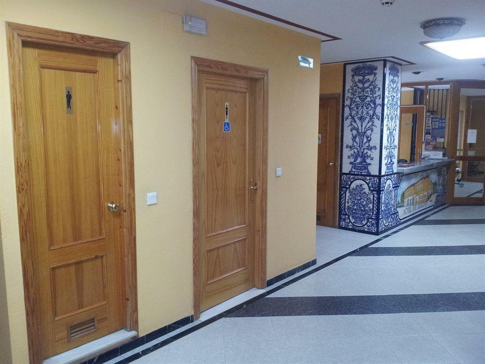 Hotel Lux Aljarafe Mairena del Aljarafe Dış mekan fotoğraf